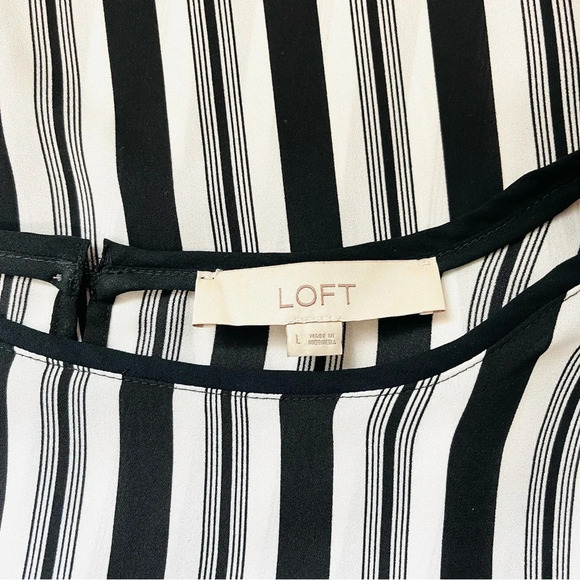 LOFT White & Black Striped Bell Sleeve Blouse Large Women’s - Picture 9 of 11